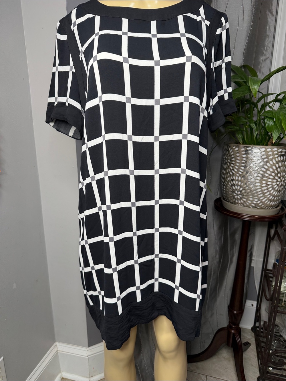 Michael Kors Women’s Black and White Check Zip-Front Dress Sz 16 - Picture 7 of 7